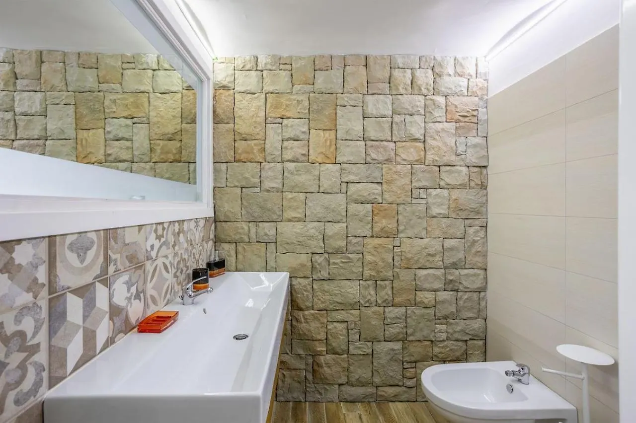 ** Bed & Breakfast Calypso Il Binario Elegance Bed and Breakfast Palermo Italien